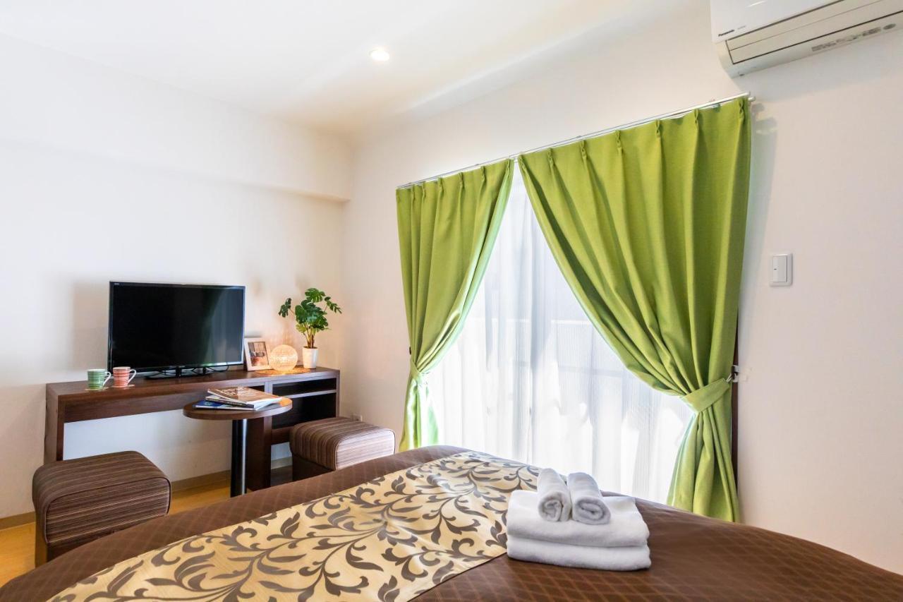 มิสเตอร์คินโจะ อิน มัตสึโอะ Aparthotel นาฮะ ภายนอก รูปภาพ
